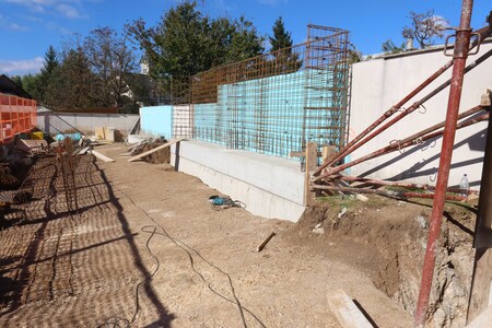 GRADNJA ŽARNEGA ZIDU NA POKOPALIŠČU RAKEK 04 FOTO LJUBO VUKELIČ